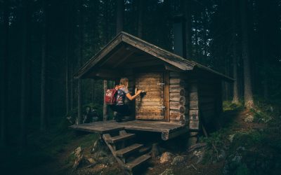 Partly 3D Printed, Sustainably Built Off-The-Grid Cabin